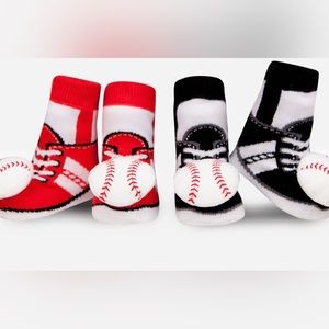 Waddle rattle socks 0-12‎ month